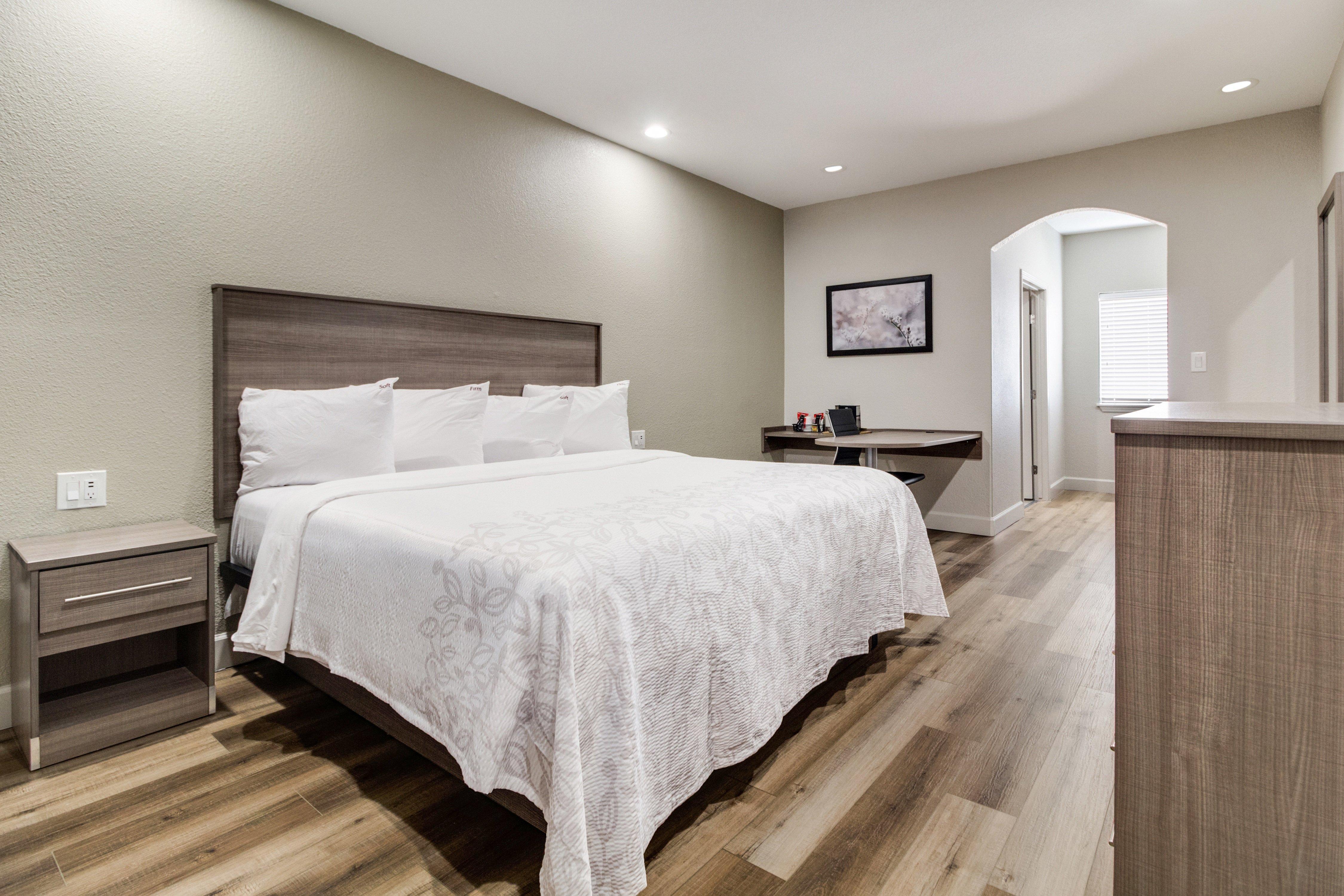 Red Roof Inn Plus + Galveston - Beachfront Exterior foto