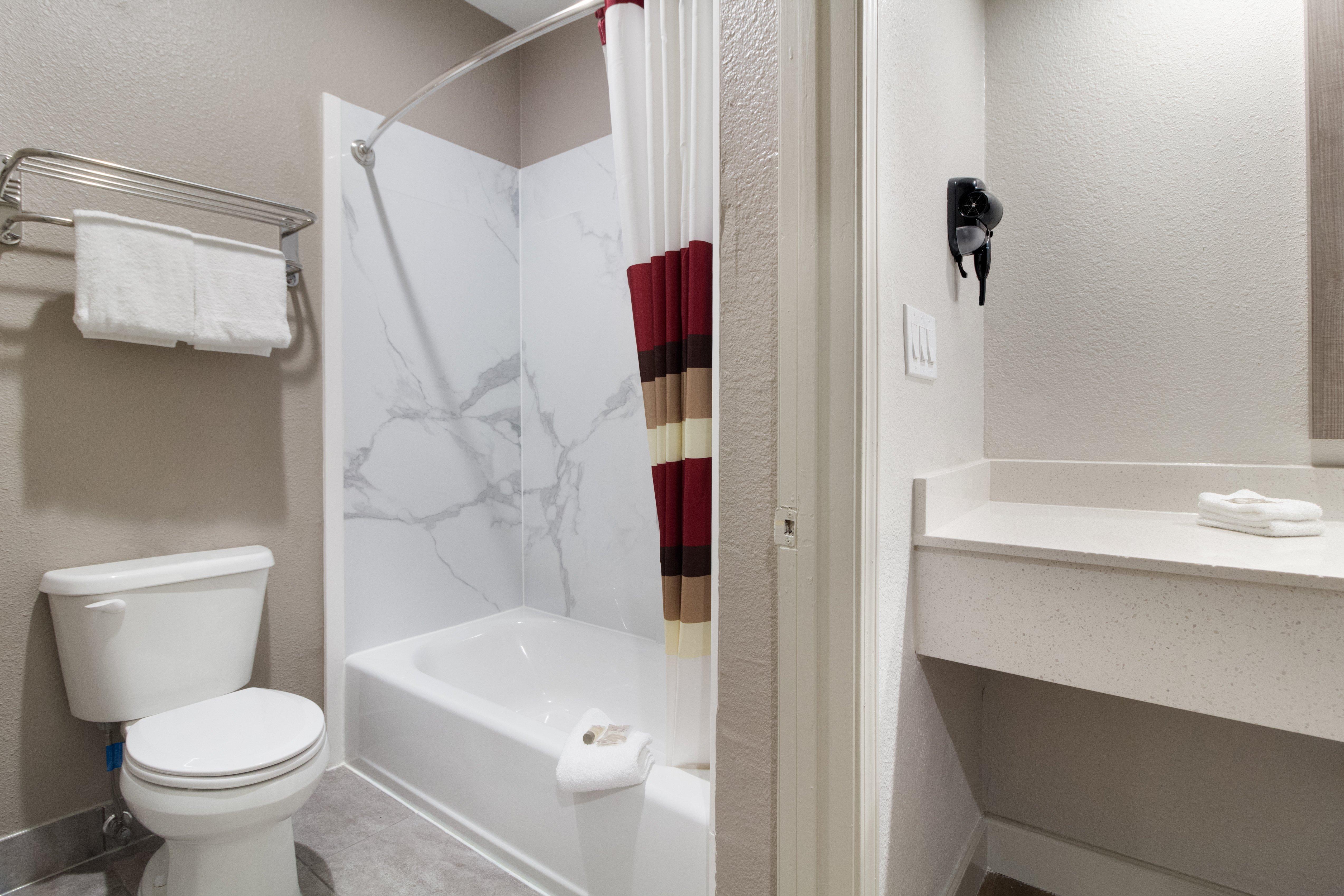Red Roof Inn Plus + Galveston - Beachfront Exterior foto