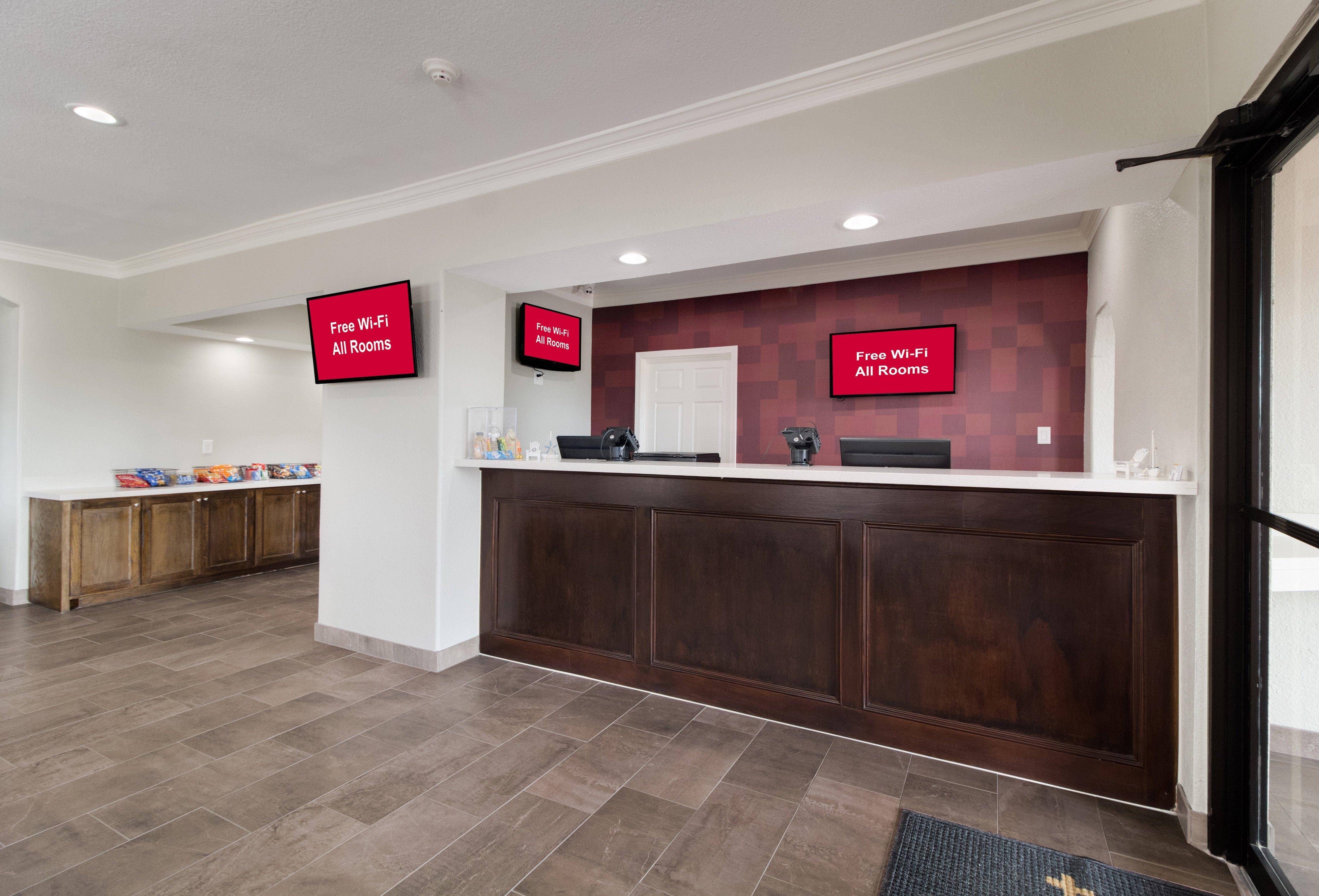 Red Roof Inn Plus + Galveston - Beachfront Exterior foto