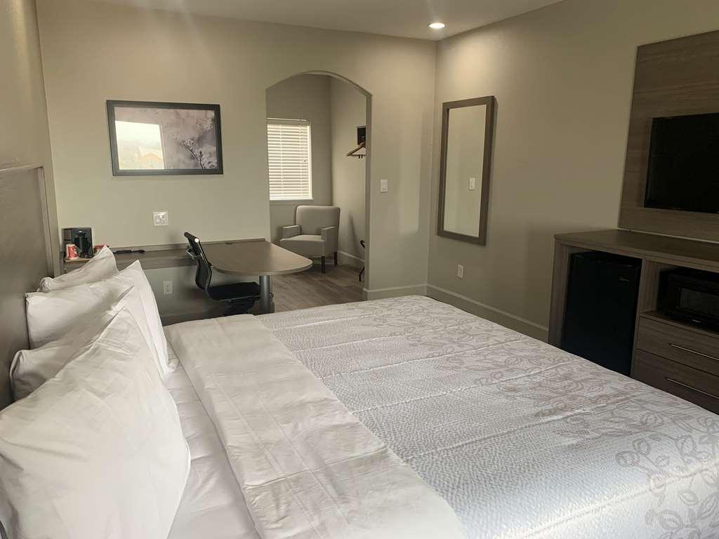 Red Roof Inn Plus + Galveston - Beachfront Cameră foto